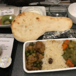 シンガポール航空で空の旅!ベジタリアン向け特別機内食を食べてきたよ!関西国際空港→チャンギ空港SQ615エコノミークラスに搭乗&シンガポール航空70周年おめでとう